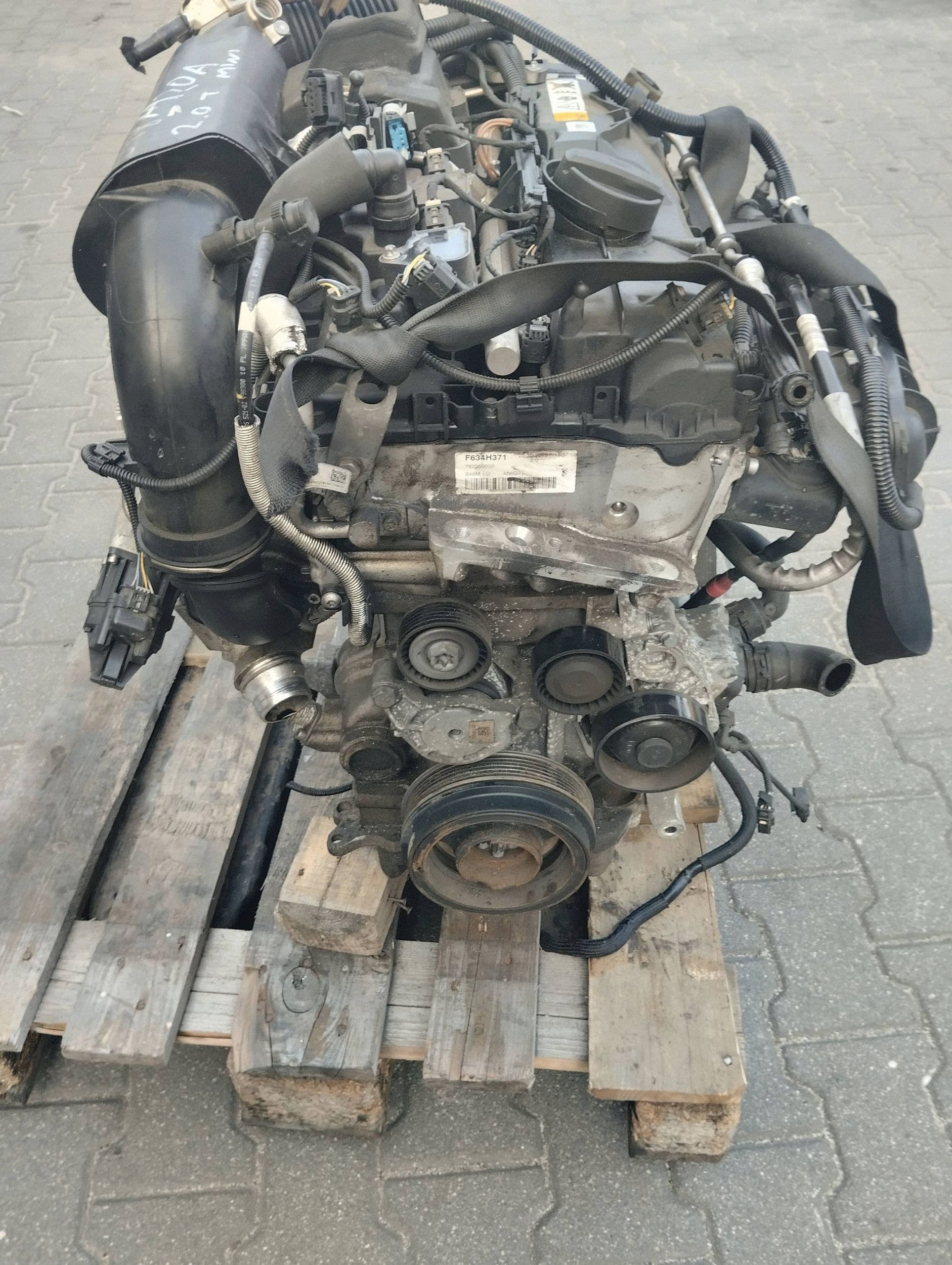 Moteur B48 A20 A — vue 2