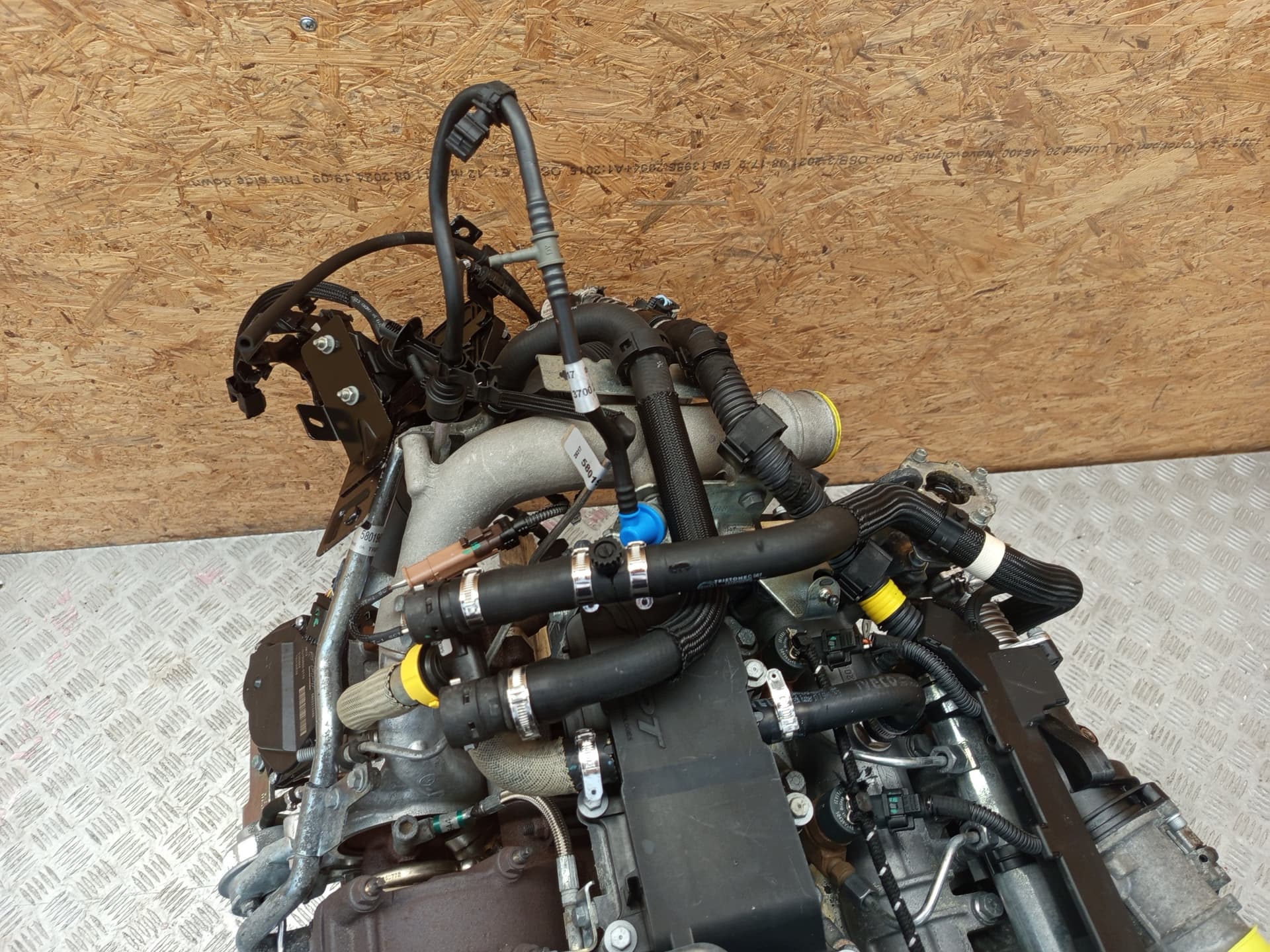 Moteur F1AGL411D — vue 3