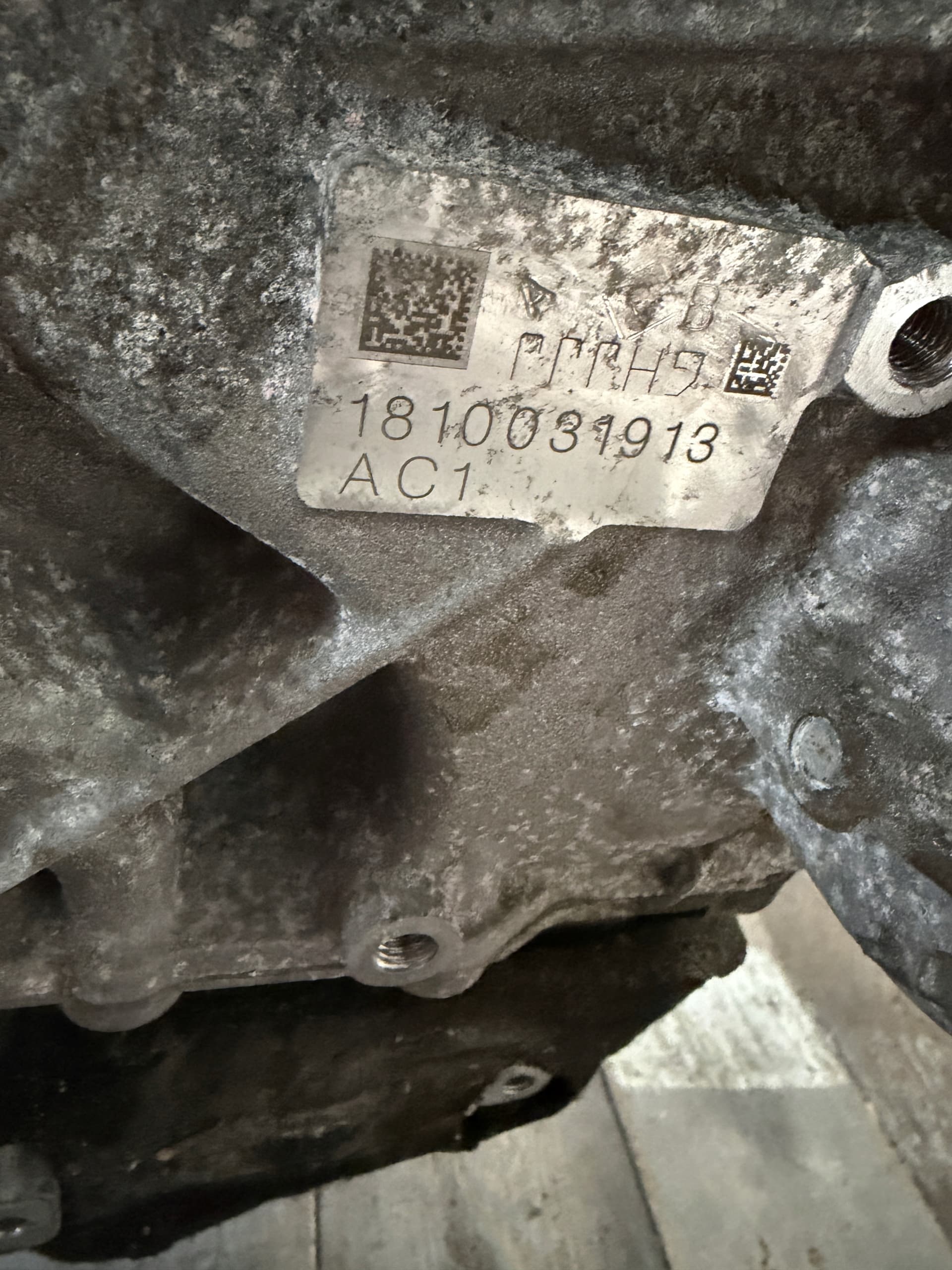 Moteur 204DTD(AJ21D4) — vue 4