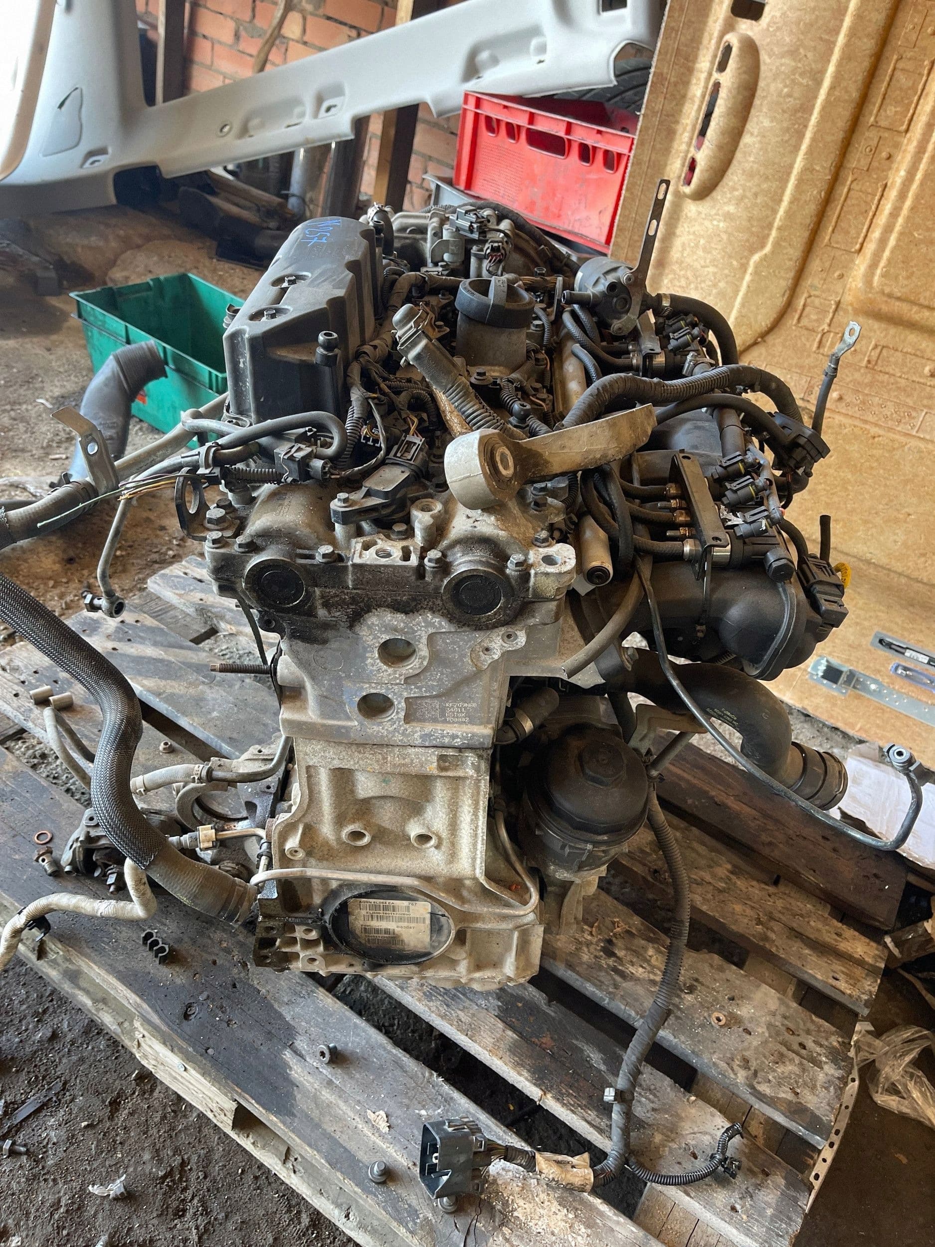 Moteur B 6304 T4 — vue 2