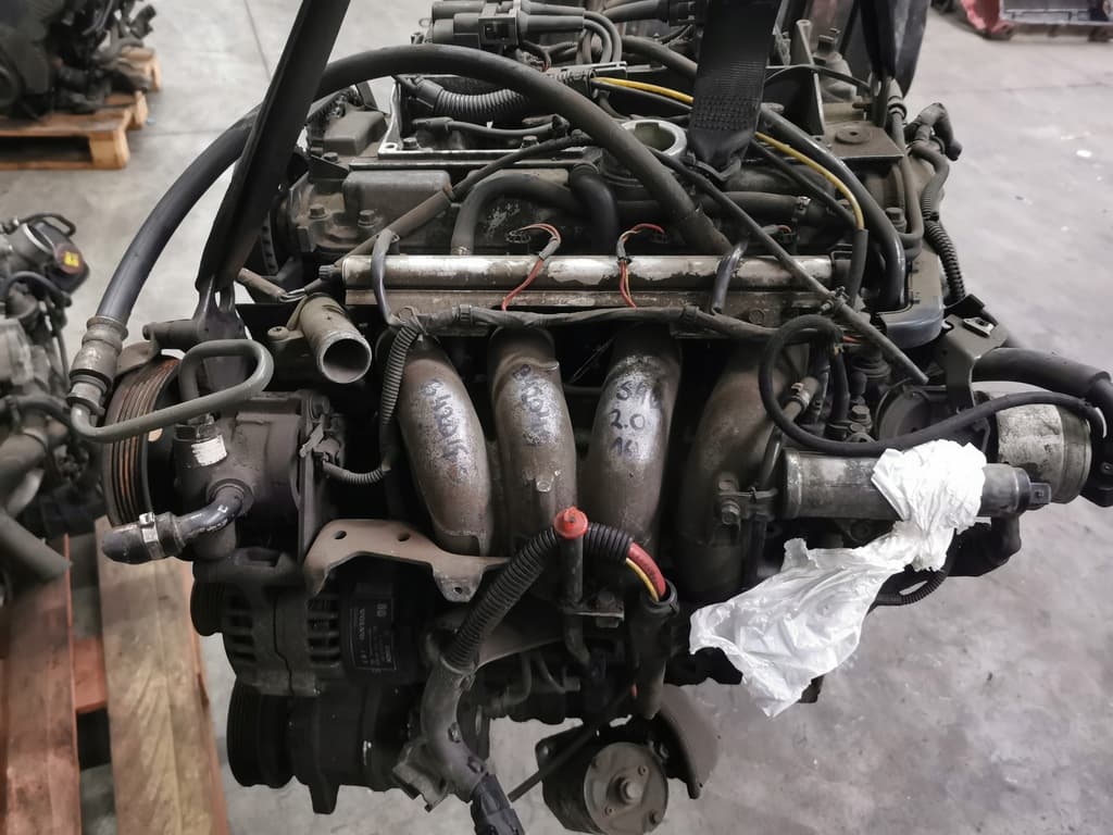 Moteur B 4204 S pour Volvo V40