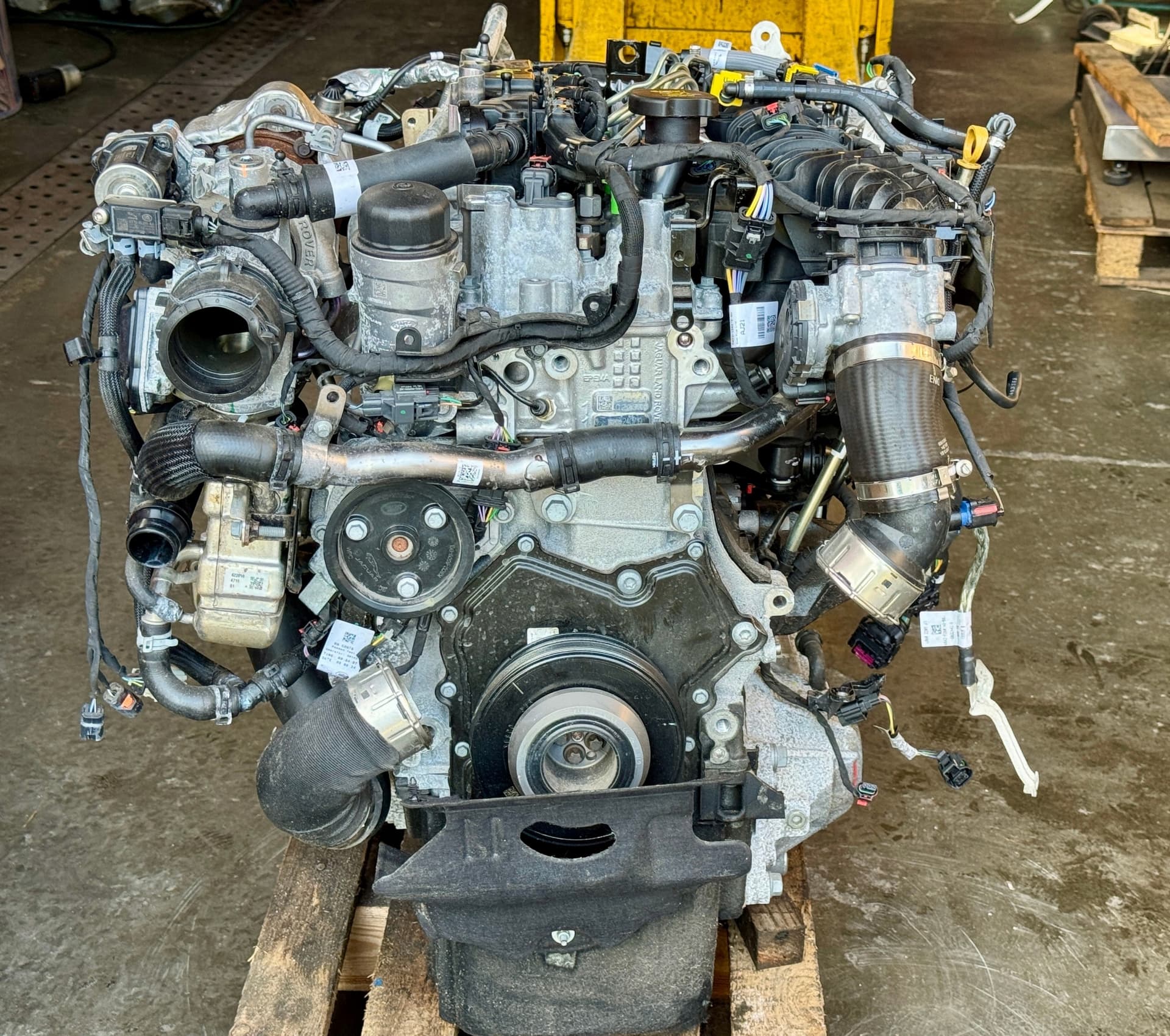 Moteur 204DTY(AJ20D4) — vue 2