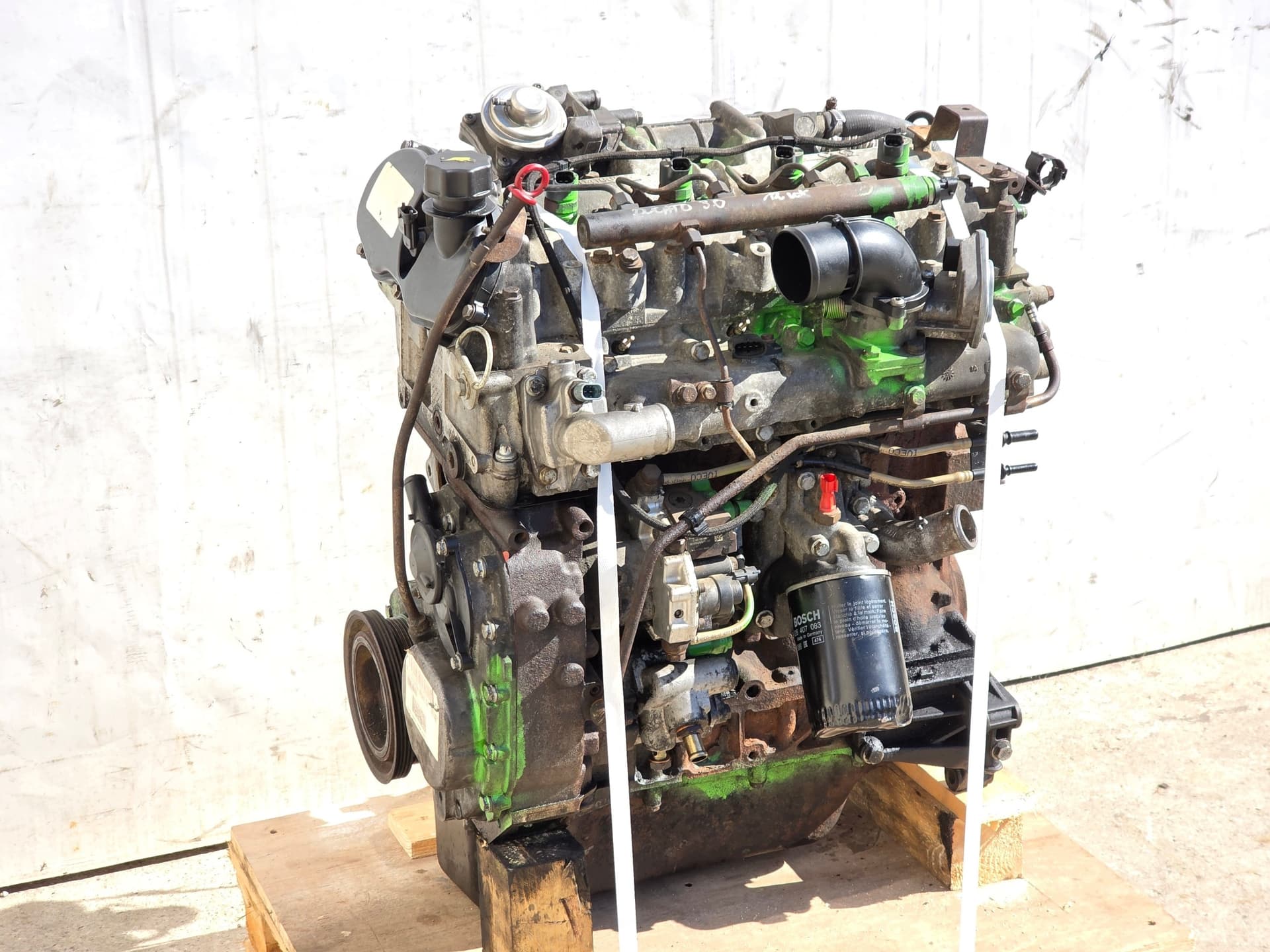 Moteur F1CE0481D - Image 1