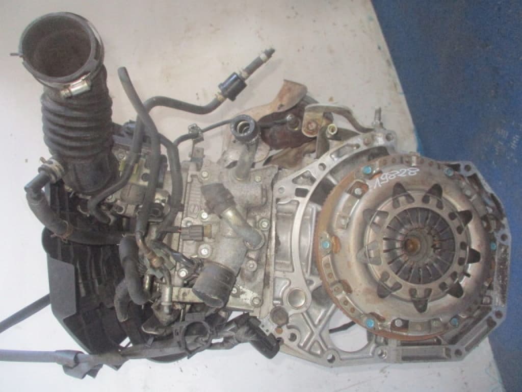 Moteur HR16DE — vue 2